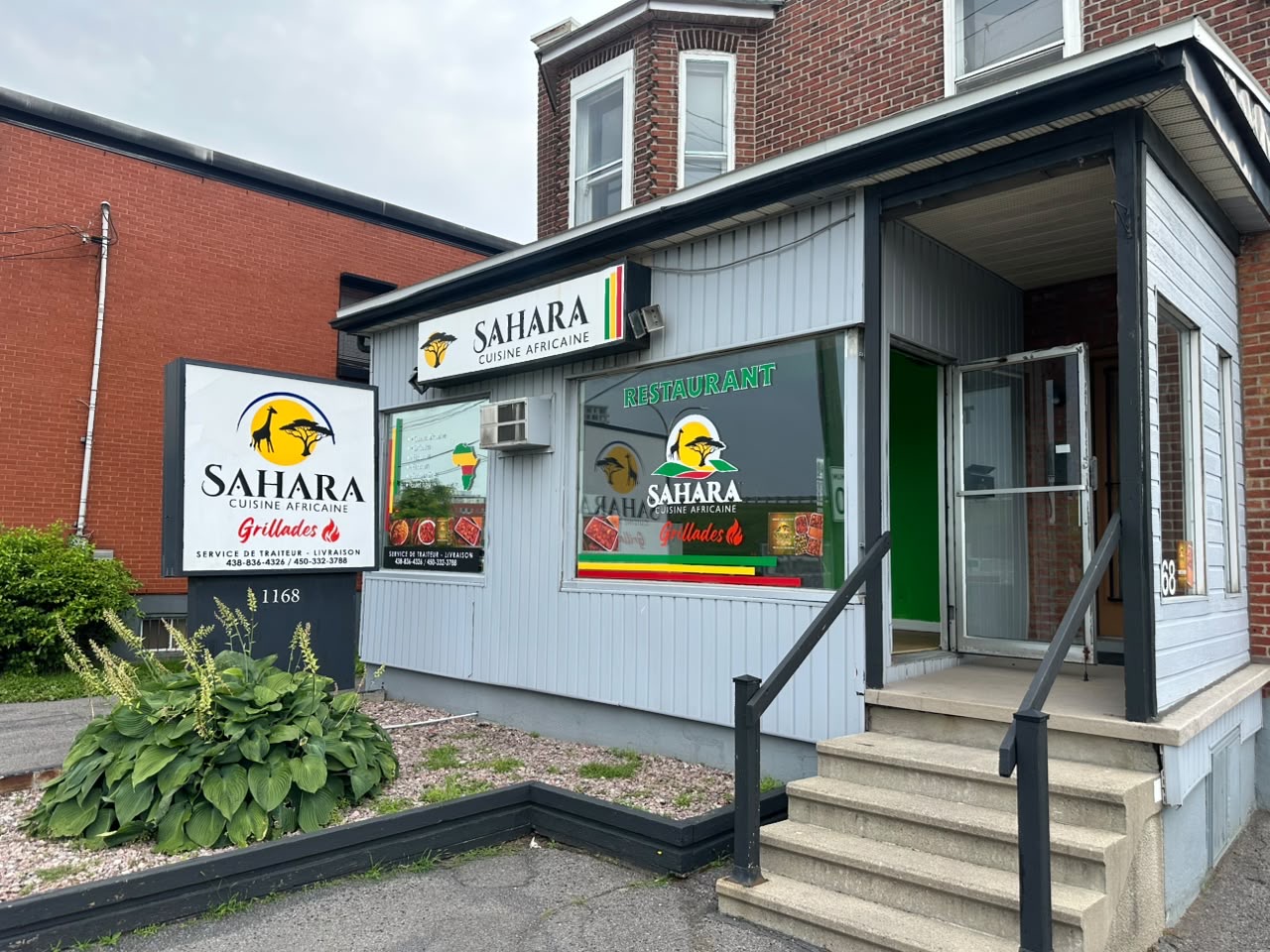 Devanture du restaurant Le Sahara à Longueuil